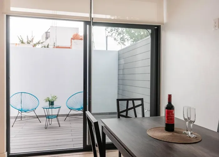 Cozy Urban Rooftop Lounge Free Parking & Wifi Apartamento *